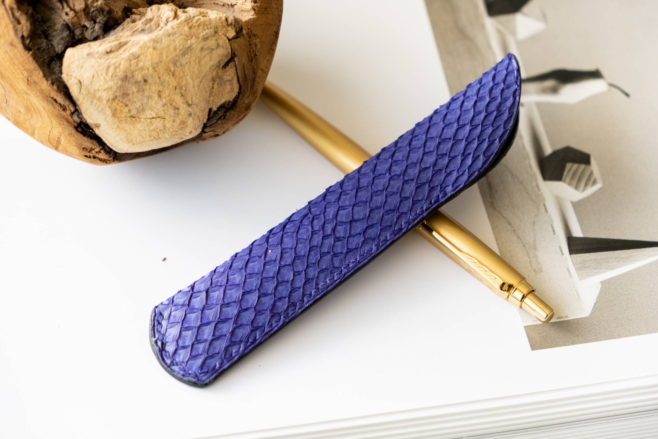 Leather Pen Sleeve in Salmon Leather