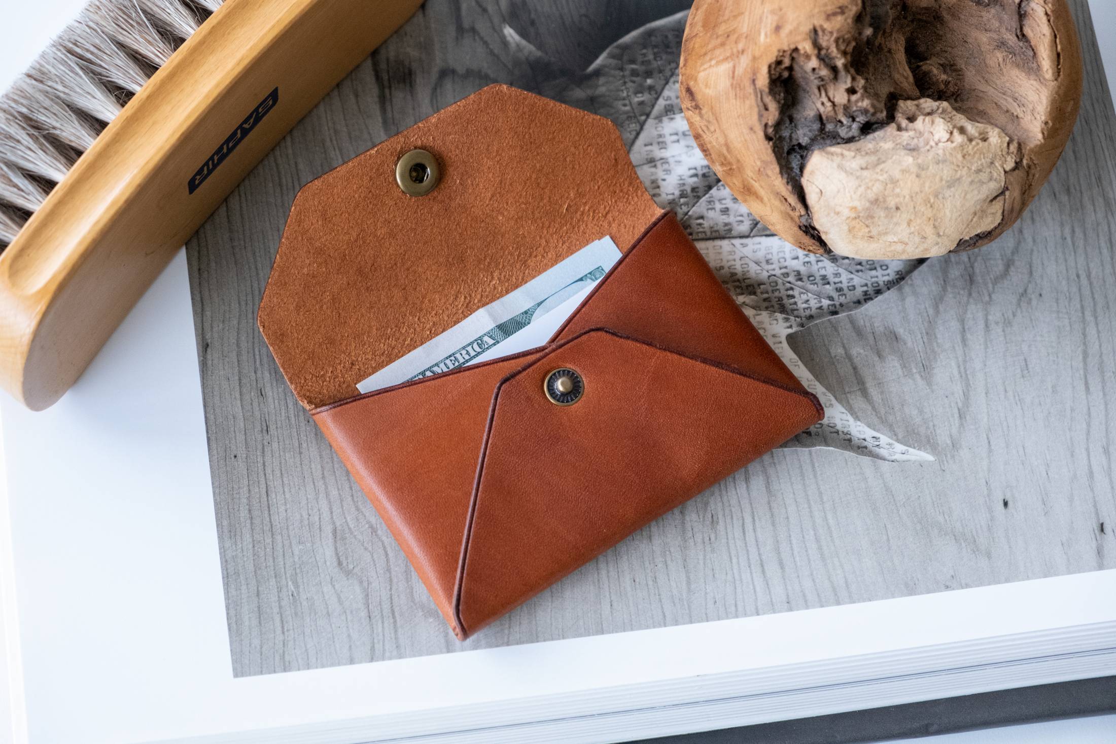 Cresslin Envelope Cash and Card Wallet in Brown