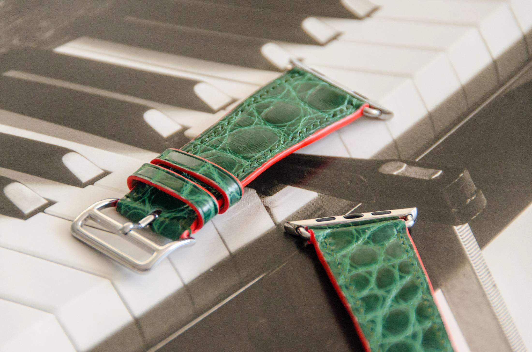 Luxury Watch Strap for Apple Watch in Green Alligator Leather