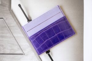 Luxury Cardholder in Lilac Leather and Purple Alligator Skin